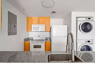 275 NE 18th St #1803, Miami, FL 33132 - Photo 20
