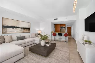 50 South Pointe Dr, Miami Beach, FL 33139 - Photo 2