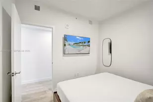 580 72nd St, Miami Beach, FL 33141 - Photo 8