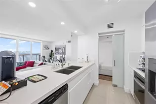 1200 Brickell Bay Dr, Miami, FL 33131 - Photo 10