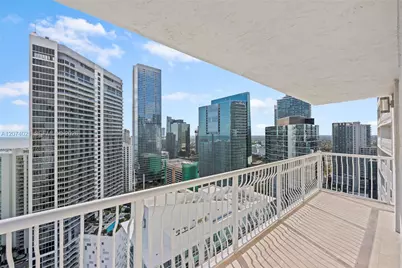1200 Brickell Bay Dr #3701, Miami, FL 33131 - Photo 26