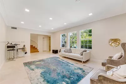 140 N Hibiscus Dr, Miami Beach, FL 33139 - Photo 8