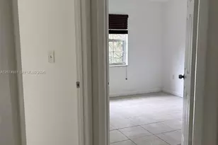 14803 NE 7th Ave, Miami, FL 33161 - Photo 16