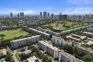 1001 NE 14th Ave, Hallandale Beach, FL 33009 - Photo 26