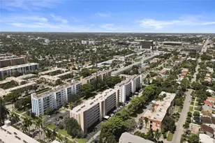 1001 NE 14th Ave, Hallandale Beach, FL 33009 - Photo 28