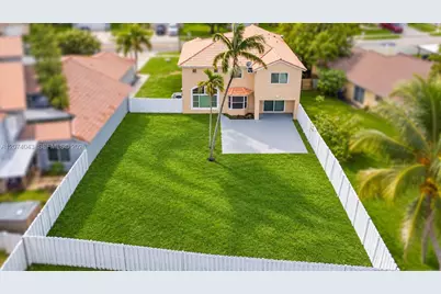 18961 NW 10th Ter, Pembroke Pines, FL 33029 - Photo 26