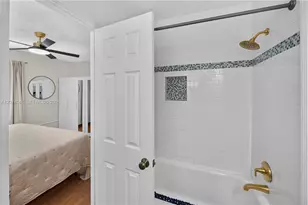 801 NE 70th St, Miami, FL 33138 - Photo 38