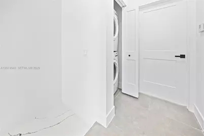 1780 NW 5th St, Miami, FL 33136 - Photo 12