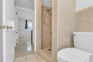 2175 NE 56th St, Fort Lauderdale, FL 33308 - Photo 12