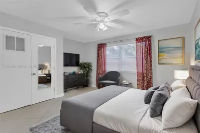 2175 NE 56th St #103, Fort Lauderdale, FL 33308 - Photo 2