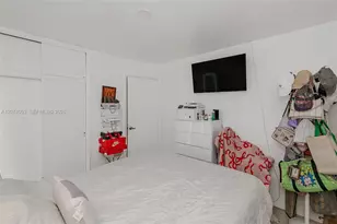 229-230 NW 48th Ct, Miami, FL 33126 - Photo 18