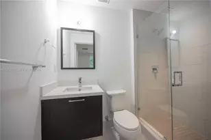 9165 NW 33rd St, Doral, FL 33172 - Photo 14
