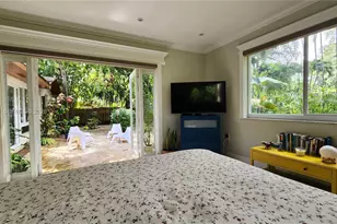 391 NE 131st St, North Miami, FL 33161 - Photo 22
