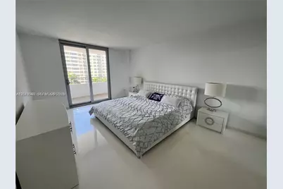 5555 Collins Ave #7T, Miami Beach, FL 33140 - Photo 12