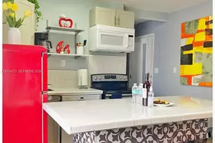1021 NW 30th St, Miami, FL 33127 - Photo 4