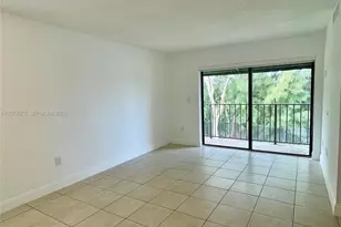 7415 SW 152nd Ave, Miami, FL 33193 - Photo 2