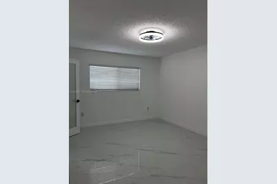 5560 W 21st Ct #108, Hialeah, FL 33016 - Photo 22