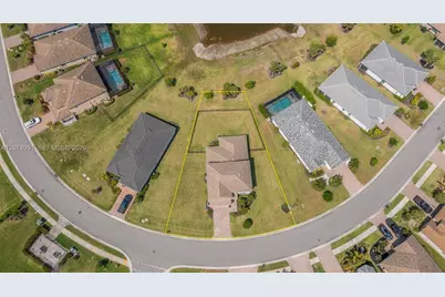 16241 Rosemallow Ln, Other City - In The State Of Florida, FL 33920 - Photo 8