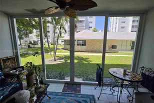 300 NE 12th Ave, Hallandale Beach, FL 33009 - Photo 44