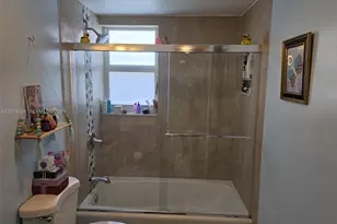 300 NE 12th Ave, Hallandale Beach, FL 33009 - Photo 36