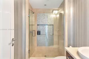 17121 Collins Ave, Sunny Isles Beach, FL 33160 - Photo 16