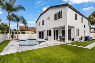 15724 NW 11th St, Pembroke Pines, FL 33028 - Photo 4