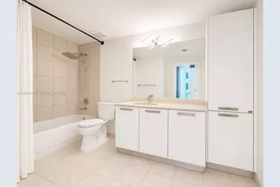 3000 NE 188th St #709, Aventura, FL 33180 - Photo 14
