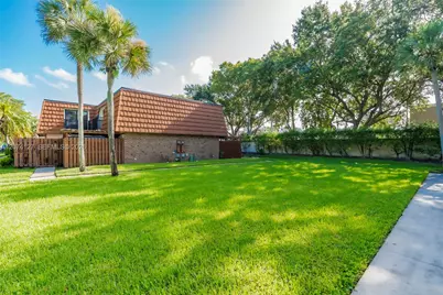 804 SW 119th Way #804, Davie, FL 33325 - Photo 26