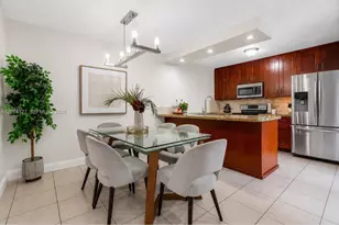 804 SW 119th Way, Davie, FL 33325 - Photo 8