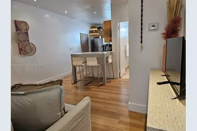 751 Collins Ave #2, Miami Beach, FL 33139 - Photo 4