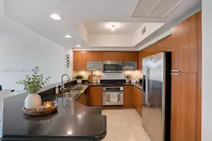 15051 Royal Oaks Ln, North Miami, FL 33181 - Photo 4
