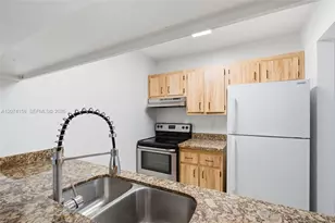 6040 Shaker Wood Cir, Tamarac, FL 33319 - Photo 12