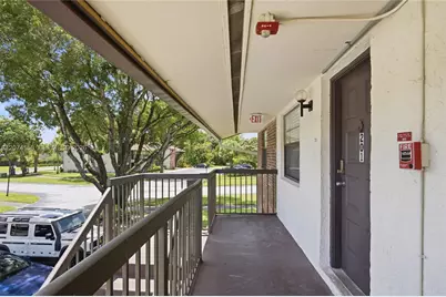 6040 Shakerwood Cir #201, Tamarac, FL 33319 - Photo 6