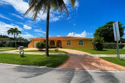 9461 SW 62nd St, Miami, FL 33173 - Photo 2