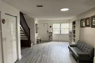 9849 S Riverside Dr, Coral Springs, FL 33071 - Photo 6
