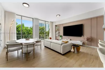 2678 Tigertail Ave #302, Miami, FL 33133 - Photo 1