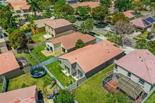 15726 NW 16th Ct, Pembroke Pines, FL 33028 - Photo 2
