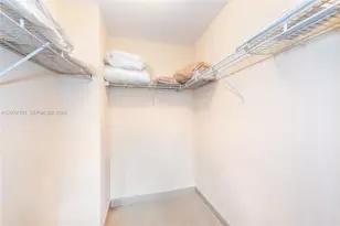 3001 NE 185th St, Aventura, FL 33180 - Photo 18