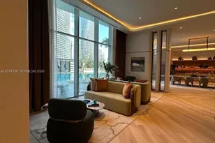 77 SE 5th St, Miami, FL 33131 - Photo 28