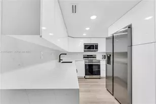 300 Bayview Dr, Sunny Isles Beach, FL 33160 - Photo 2