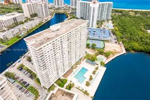 300 Bayview Dr, Sunny Isles Beach, FL 33160 - Photo 48