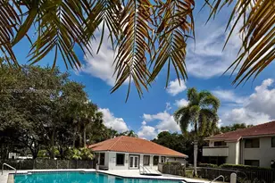 3228 Coral Lake Dr, Coral Springs, FL 33065 - Photo 32