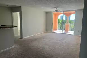 19601 E Country Club Dr, Aventura, FL 33180 - Photo 2