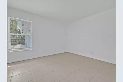 241 NW 40th St #3, Oakland Park, FL 33309 - Photo 6