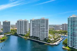 7000 Island Blvd, Aventura, FL 33160 - Photo 42