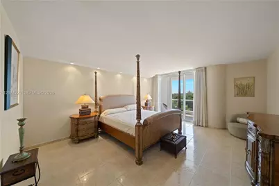 7000 Island Blvd #609, Aventura, FL 33160 - Photo 18