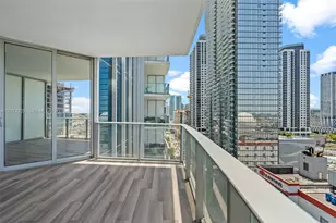 851 NE 1st Ave, Miami, FL 33132 - Photo 28