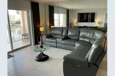 [Address not provided], Hallandale Beach, FL 33009 - Photo 16