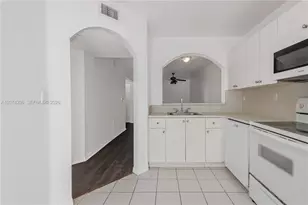 975 NE 34th Ave, Homestead, FL 33033 - Photo 16
