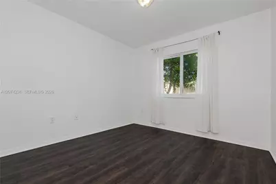 975 NE 34th Ave #103, Homestead, FL 33033 - Photo 10